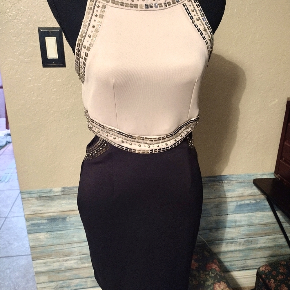 Bodycon Sequined Cocktail Dress with side CUT-OUTS  Size Medium